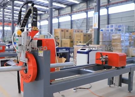 Лазерный станок для резки круглых и профильных труб ST 15-120 1500W - st-e.info - Владивосток